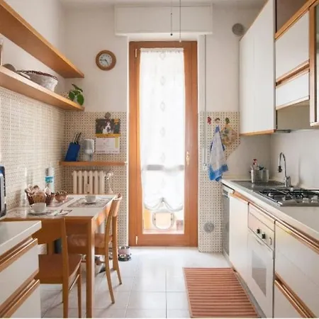 Stanza Doppia Con Bagno Privato Vicino Al Centro * Μιλάνο
