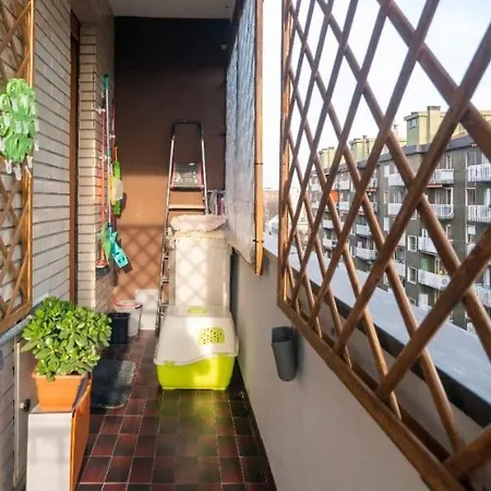 Stanza Doppia Con Bagno Privato Vicino Al Centro Δωμάτια σε οικογενειακή κατοικία *
