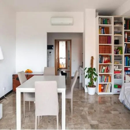 Δωμάτια σε οικογενειακή κατοικία Stanza Doppia Con Bagno Privato Vicino Al Centro Μιλάνο