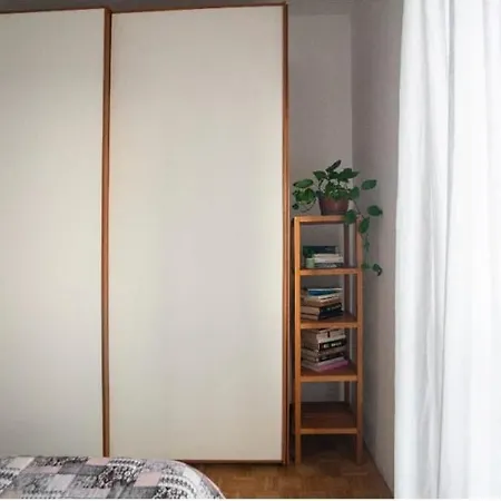 Stanza Doppia Con Bagno Privato Vicino Al Centro Δωμάτια σε οικογενειακή κατοικία